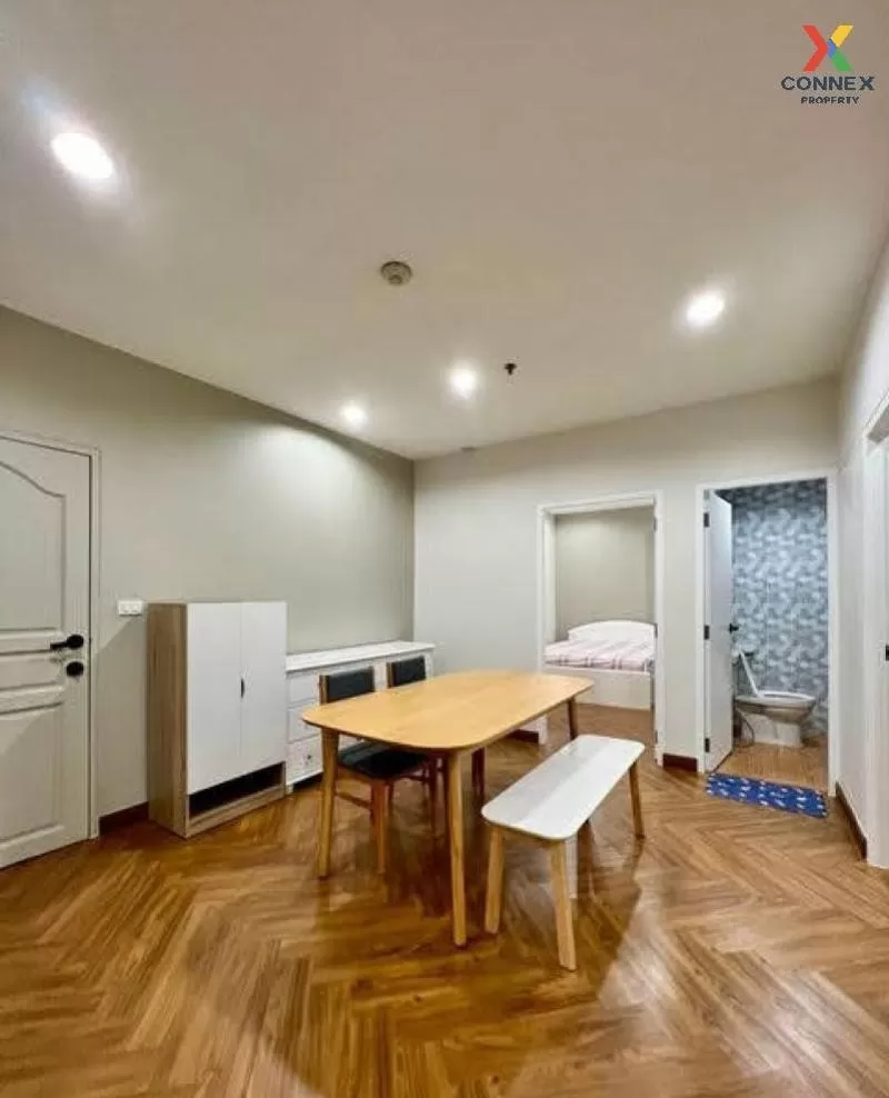 FOR RENT condo , Pathumwan Resort , Duplex , wide frontage , BTS-