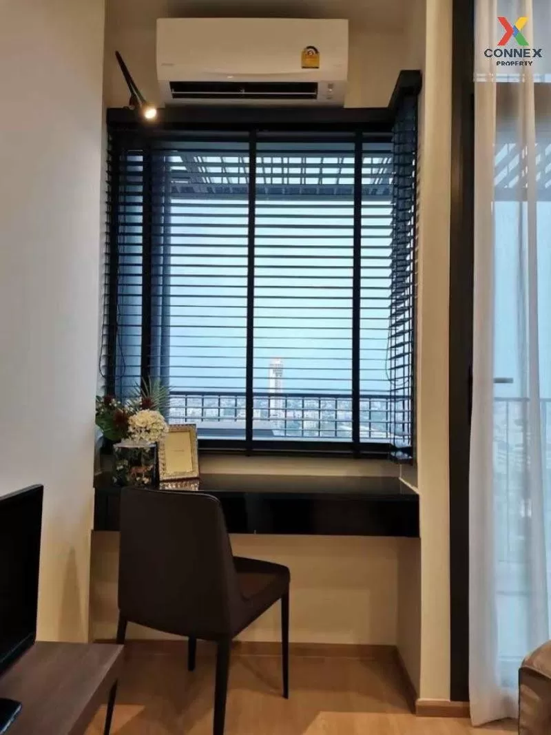 FOR RENT condo , Centric Ratchayothin , Duplex , wide frontage , 