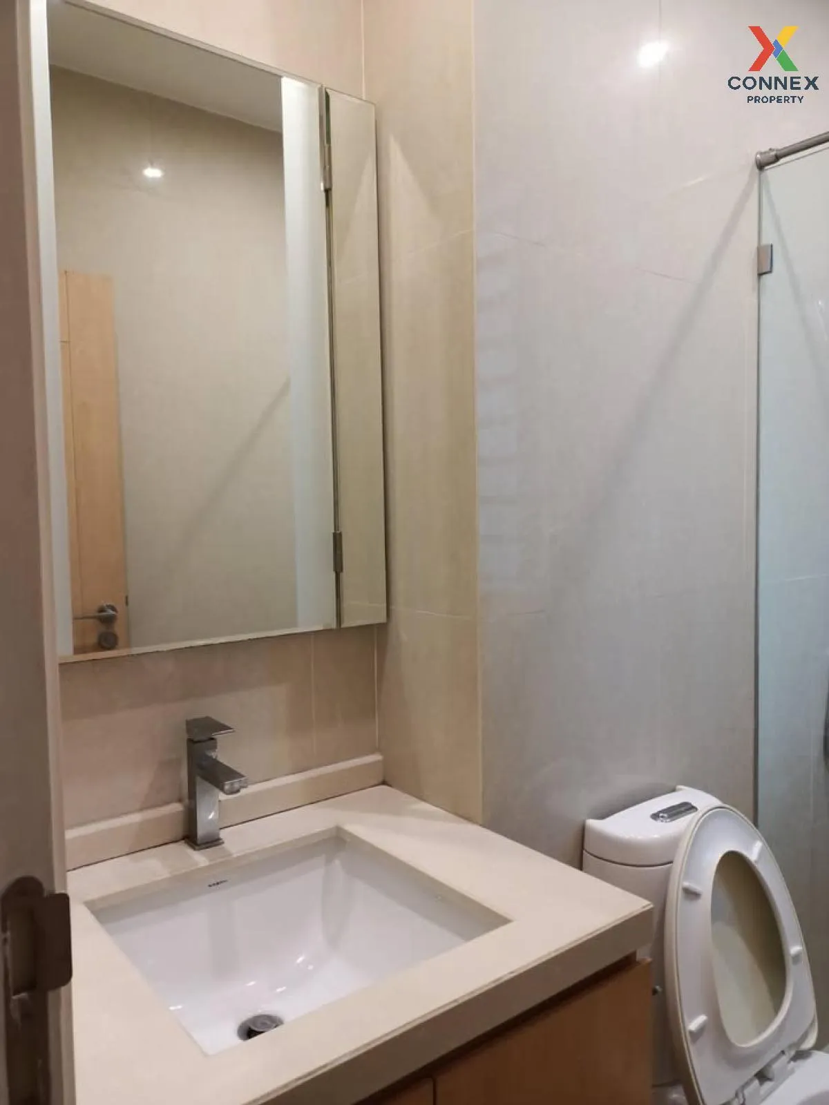 FOR RENT condo , Wind Ratchayothin , Duplex , wide frontage , BTS