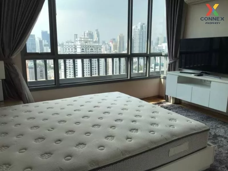 FOR RENT condo , H Sukhumvit 43 , Duplex , wide frontage , BTS-Ph