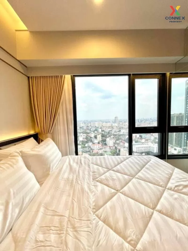 FOR RENT condo , Life Ladprao Valley , Duplex , wide frontage , B 4