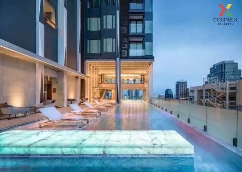 FOR RENT condo , EDGE Sukhumvit 23 , Duplex , wide frontage , BTS 2