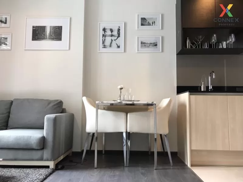 FOR RENT condo , EDGE Sukhumvit 23 , Duplex , wide frontage , BTS