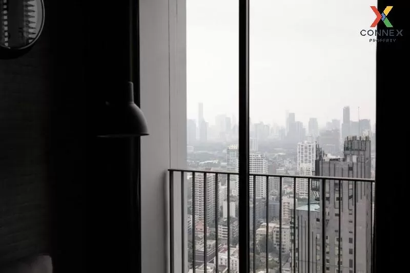 FOR RENT condo , EDGE Sukhumvit 23 , Duplex , wide frontage , BTS 2