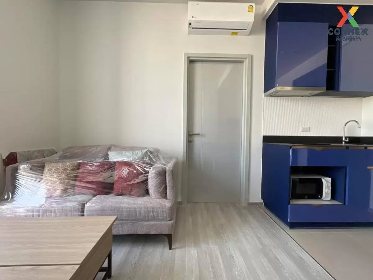 FOR RENT condo , XT Ekkamai , Duplex , wide frontage , BTS-Ekkama 3