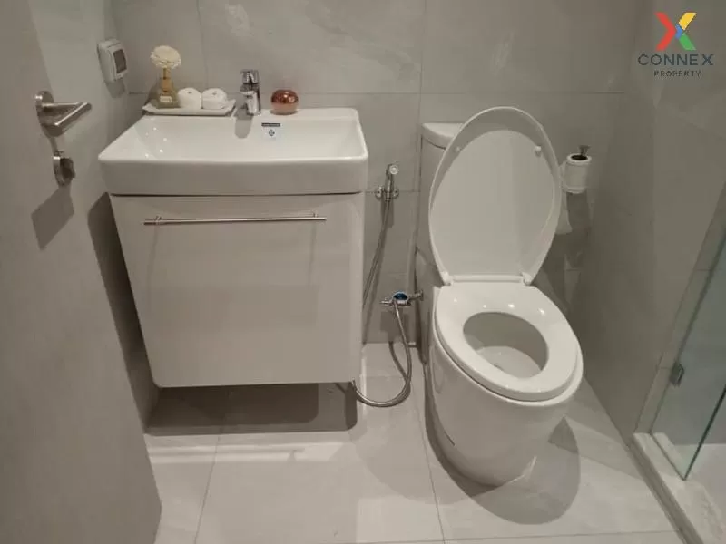 FOR RENT condo , RHYTHM Ekkamai , Duplex , wide frontage , BTS-Ek