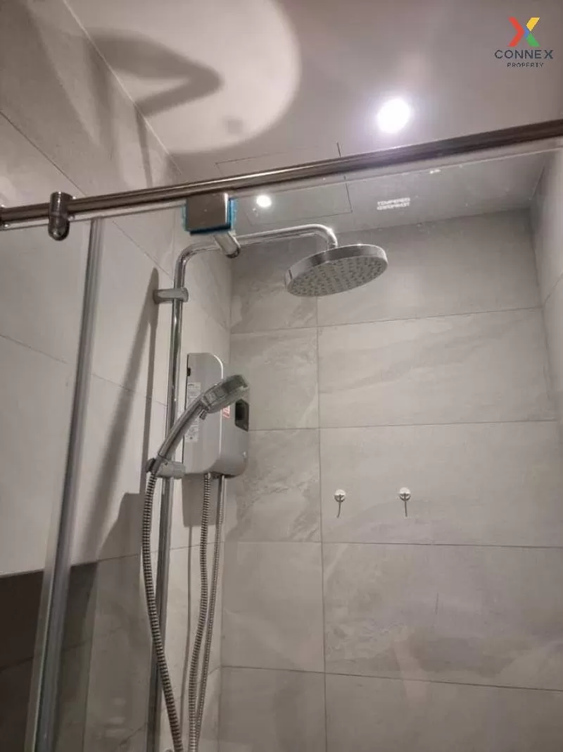 FOR RENT condo , RHYTHM Ekkamai , Duplex , wide frontage , BTS-Ek