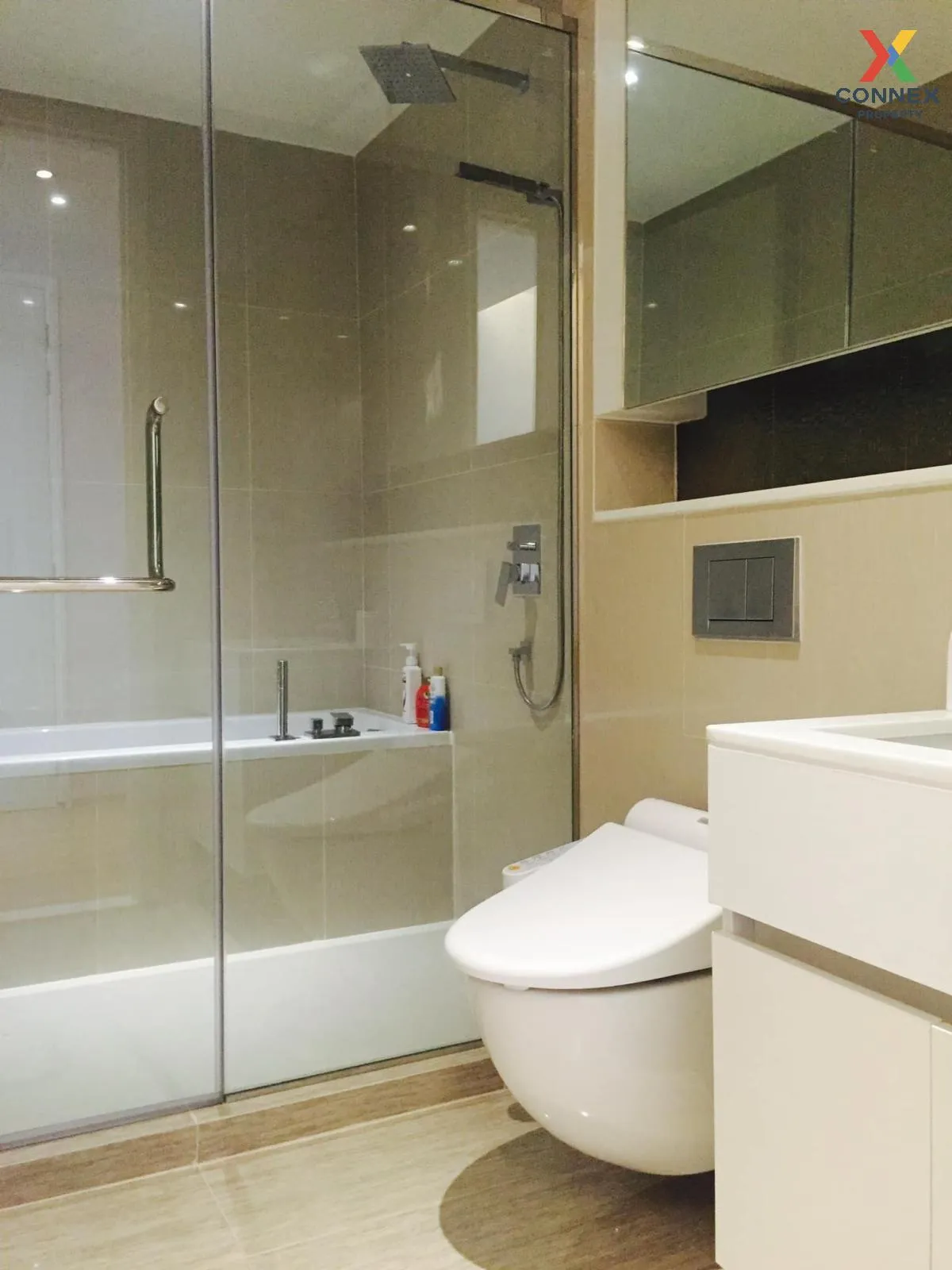 FOR RENT condo , H Sukhumvit 43 , Duplex , wide frontage , BTS-Ph