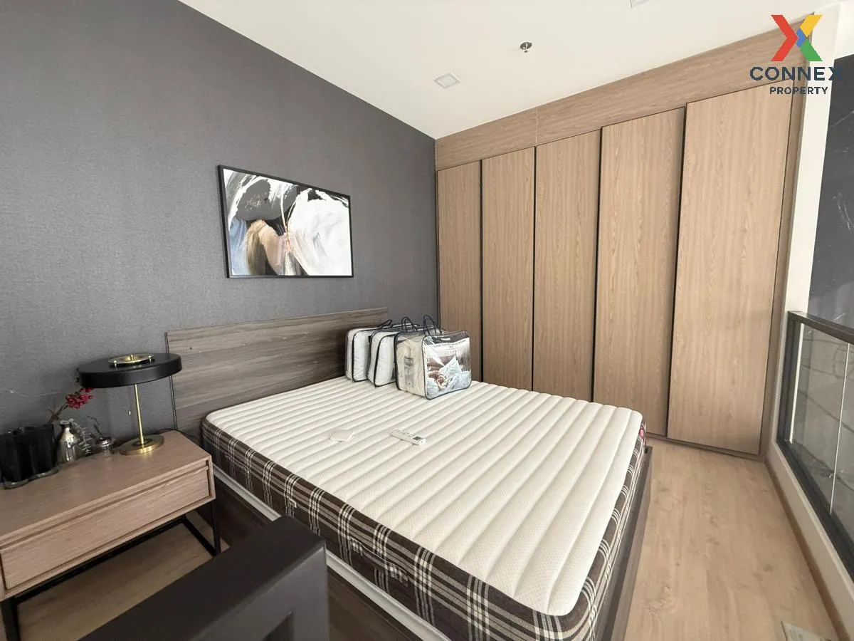 FOR RENT condo , Centric Ratchayothin , Duplex , wide frontage ,  4