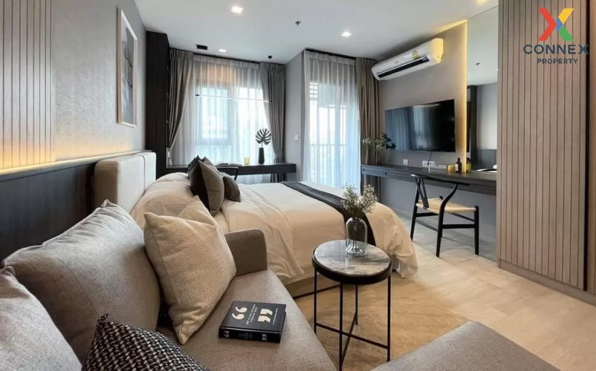 FOR RENT condo , Life One Wireless , Duplex , wide frontage , BTS 1