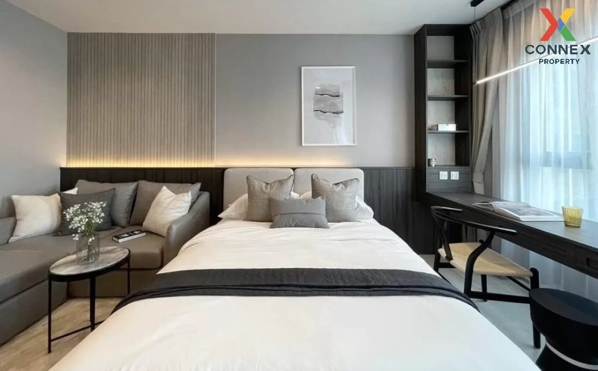 FOR RENT condo , Life One Wireless , Duplex , wide frontage , BTS 3