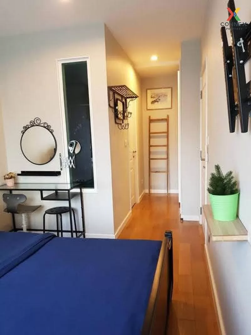 FOR RENT condo , Condolette Dwell Sukhumvit 26 , Duplex , wide fr