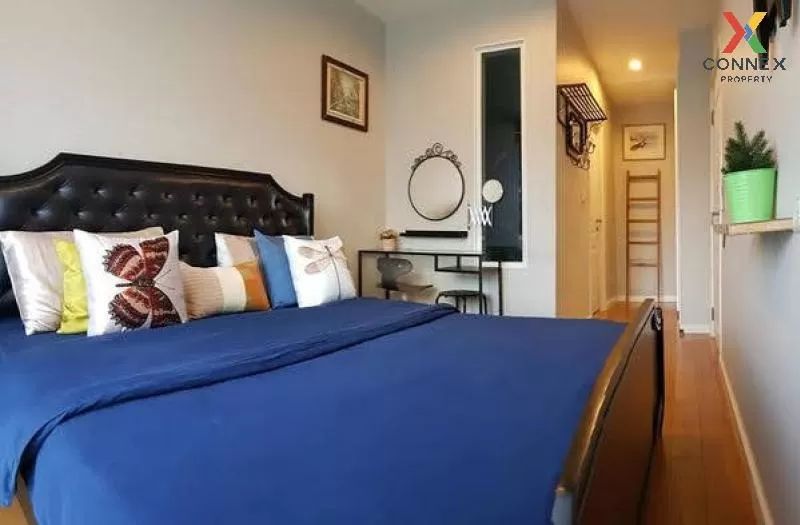 FOR RENT condo , Condolette Dwell Sukhumvit 26 , Duplex , wide fr