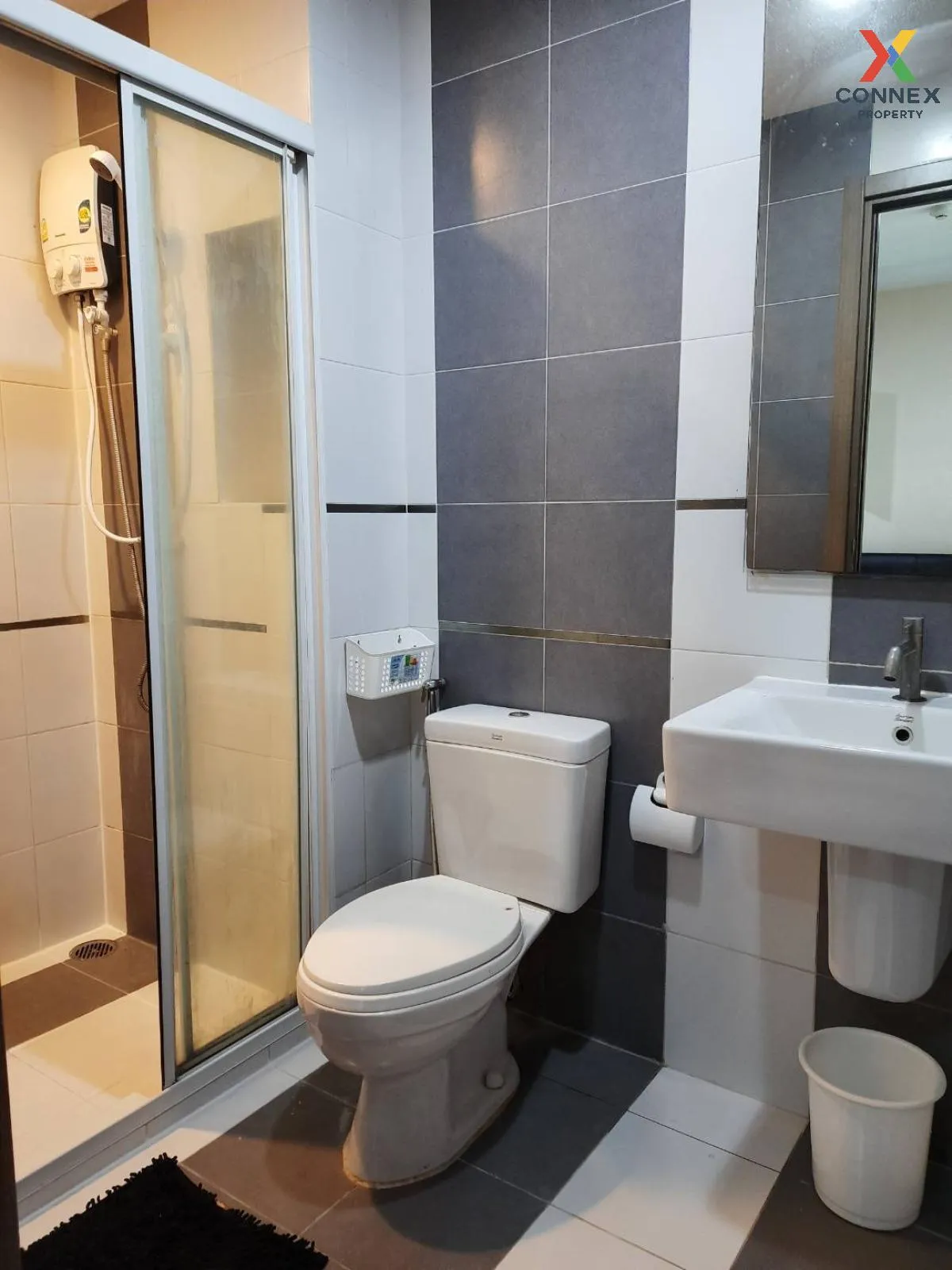 FOR RENT condo , The Base Sukhumvit 77 , Duplex , wide frontage ,