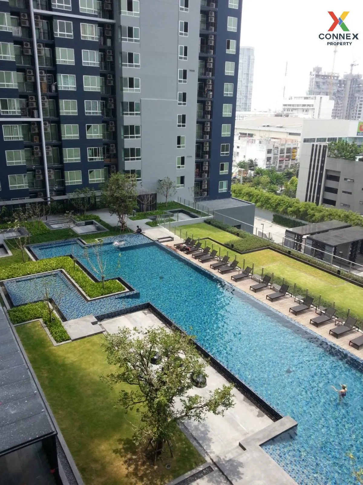 FOR RENT condo , The Base Sukhumvit 77 , Duplex , wide frontage ,