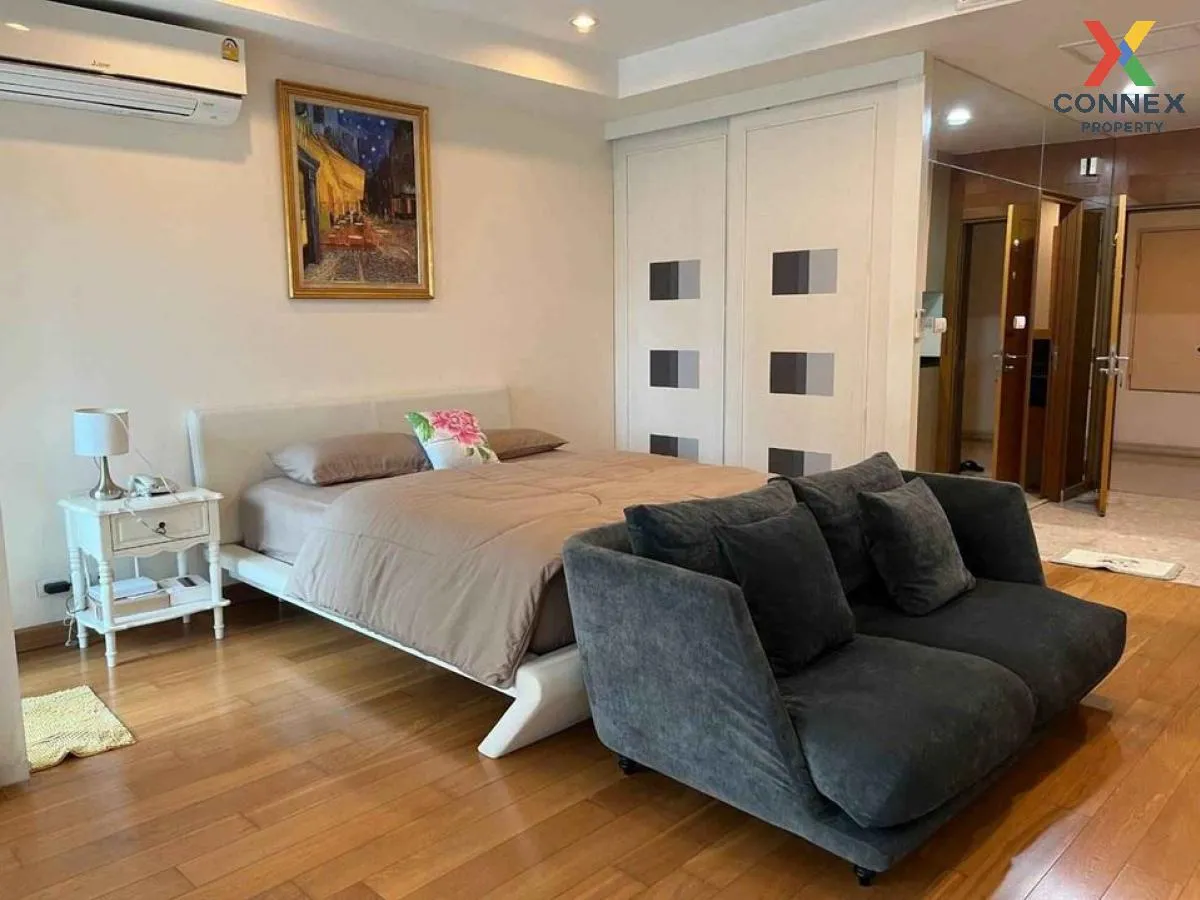 FOR RENT condo , Sathorn Garden , Duplex , wide frontage , MRT-Lu 1