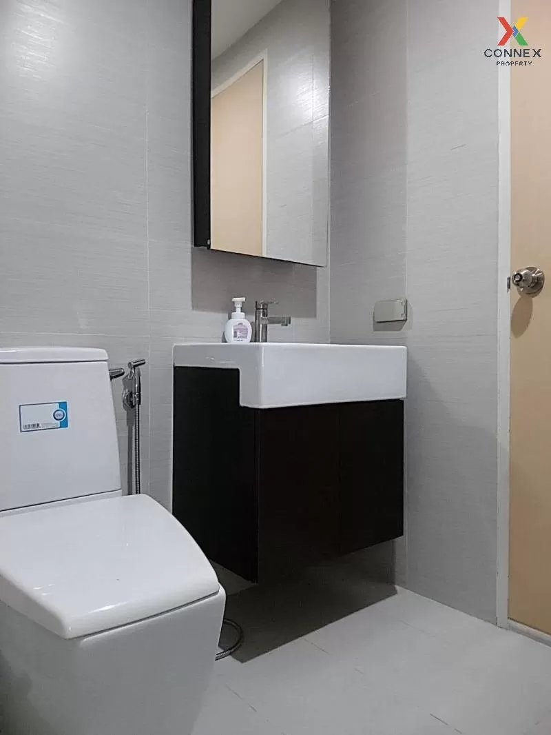 FOR RENT condo , Issara @ 42 , Duplex , wide frontage , BTS-Ekkam