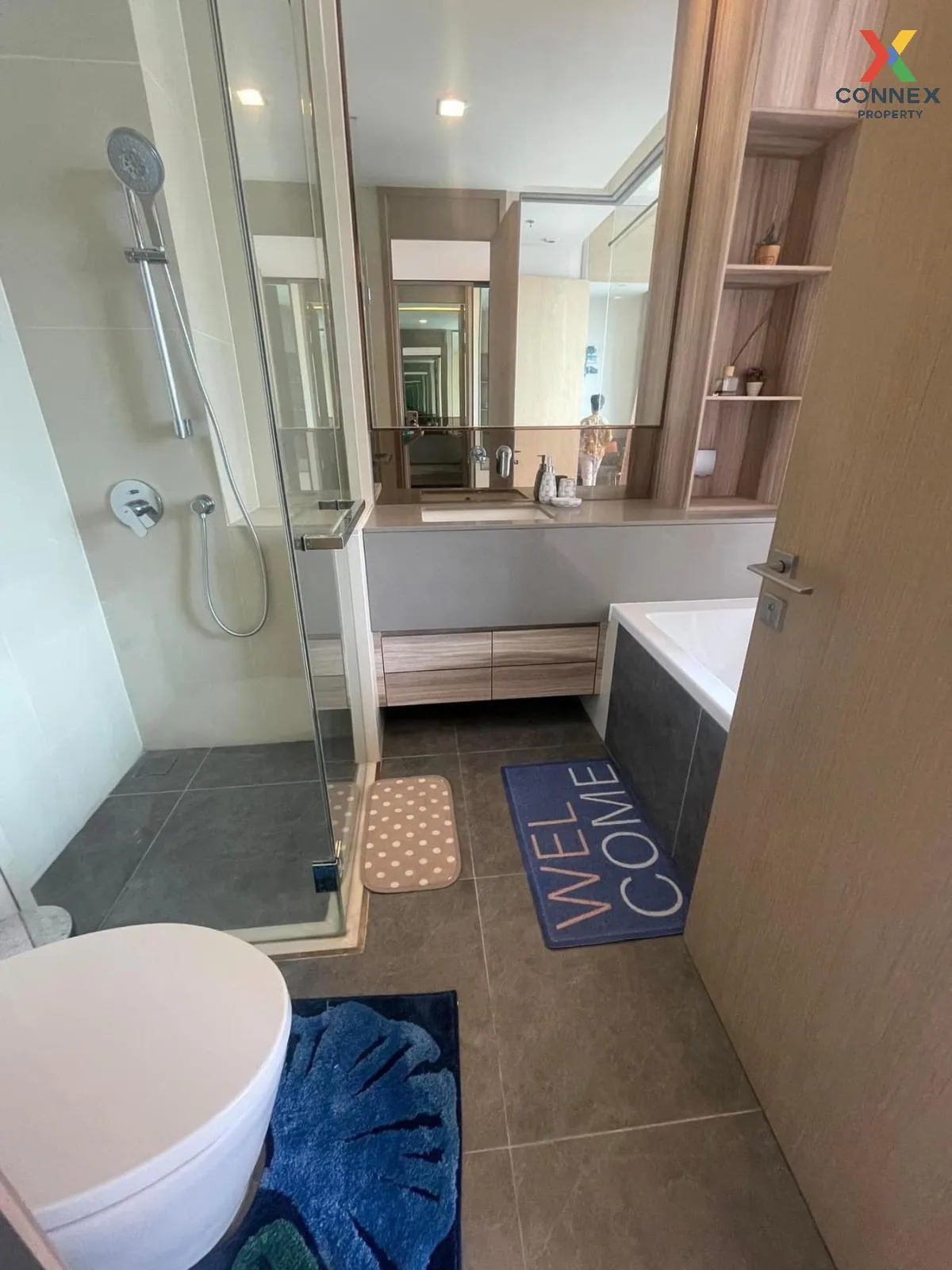 เช่า คอนโด  The Esse Asoke BTS-อโศก สุขุมวิท คลองเตยเหนือ วัฒนา ก