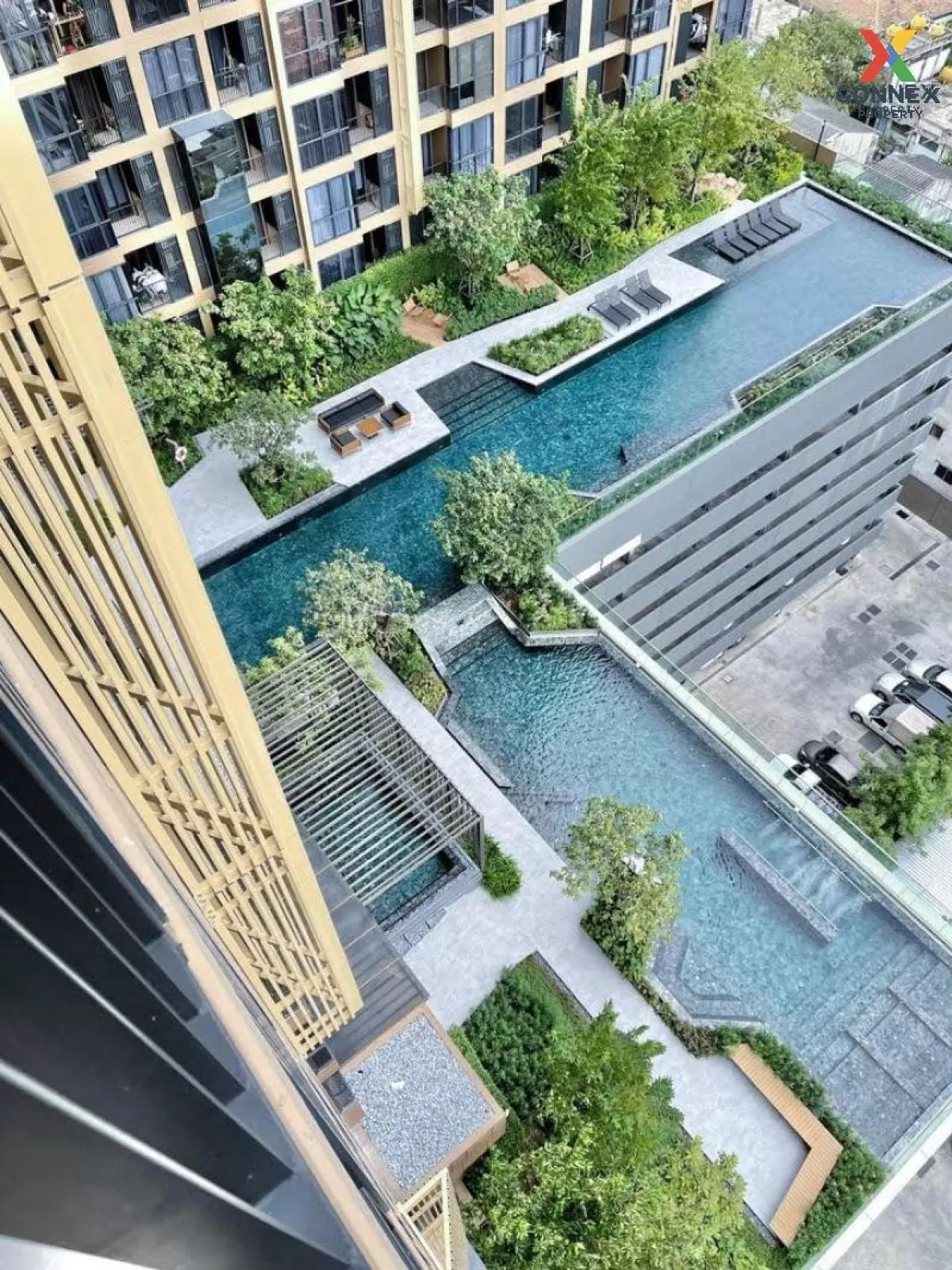 FOR RENT condo , Oka Haus Sukhumvit 36 , Duplex , wide frontage ,