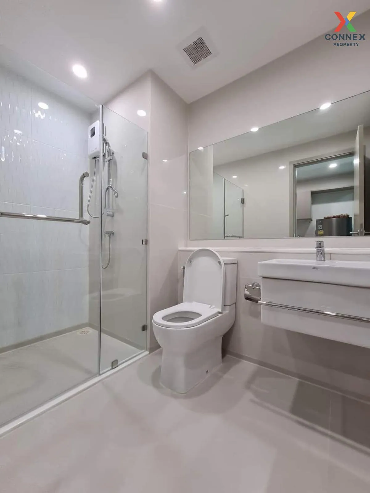 FOR RENT condo , Life Ladprao , Duplex , wide frontage , BTS-Ha Y