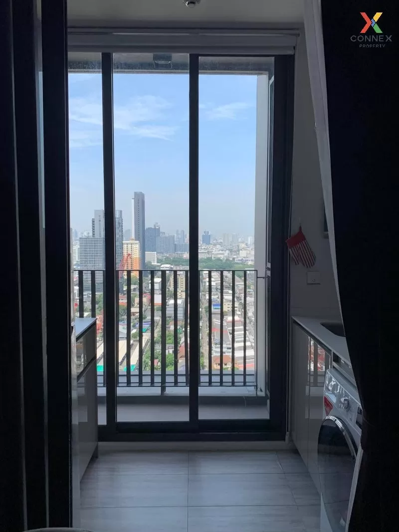 FOR RENT condo , Whizdom Essence , Duplex , wide frontage , BTS-P 3