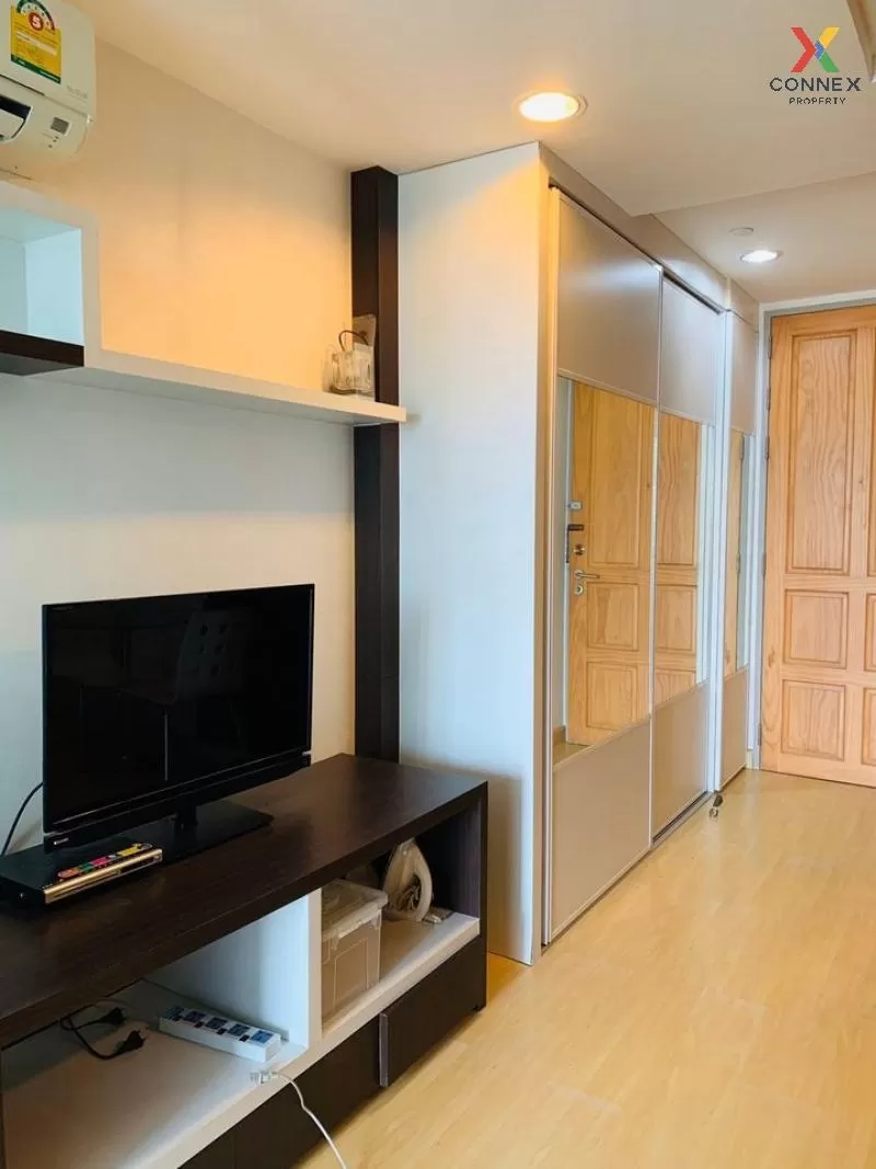 FOR RENT condo , The Station Sathorn Bangrak , Duplex , wide fron