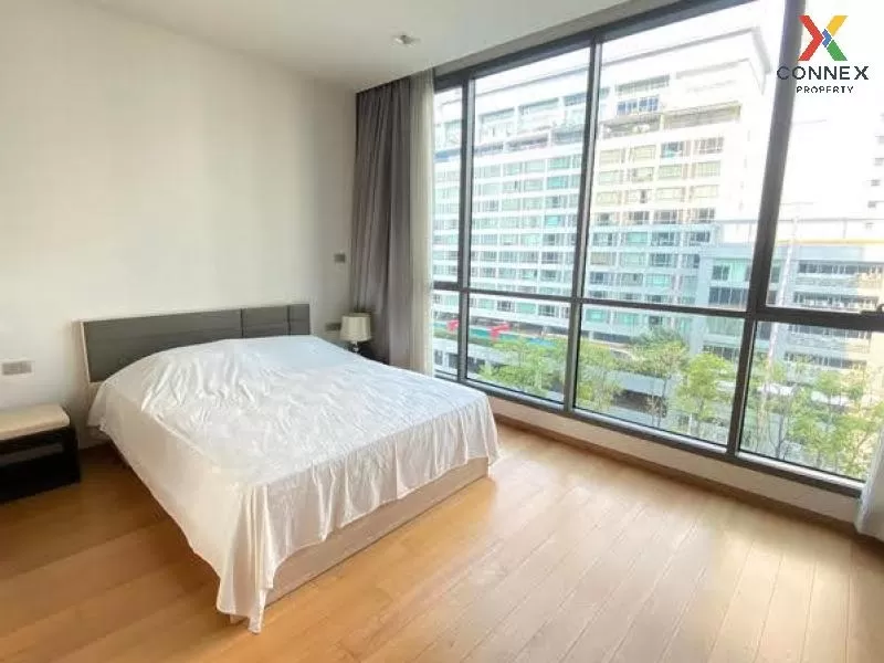 FOR RENT condo , Hyde Sukhumvit 13 , Duplex , wide frontage , BTS