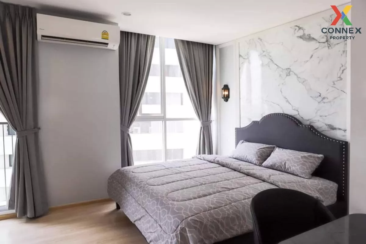 FOR SALE condo , Noble Revolve Ratchada 2 , Duplex , corner unit  FOR SALE condo , Noble Revolve Ratchada 2 , Duplex , corner unit