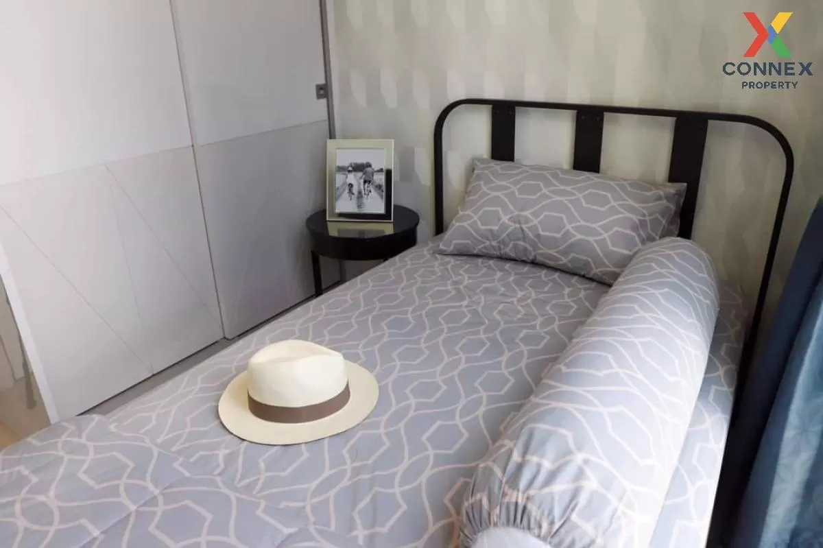 FOR SALE condo , Noble Revolve Ratchada 2 , Duplex , corner unit  FOR SALE condo , Noble Revolve Ratchada 2 , Duplex , corner unit