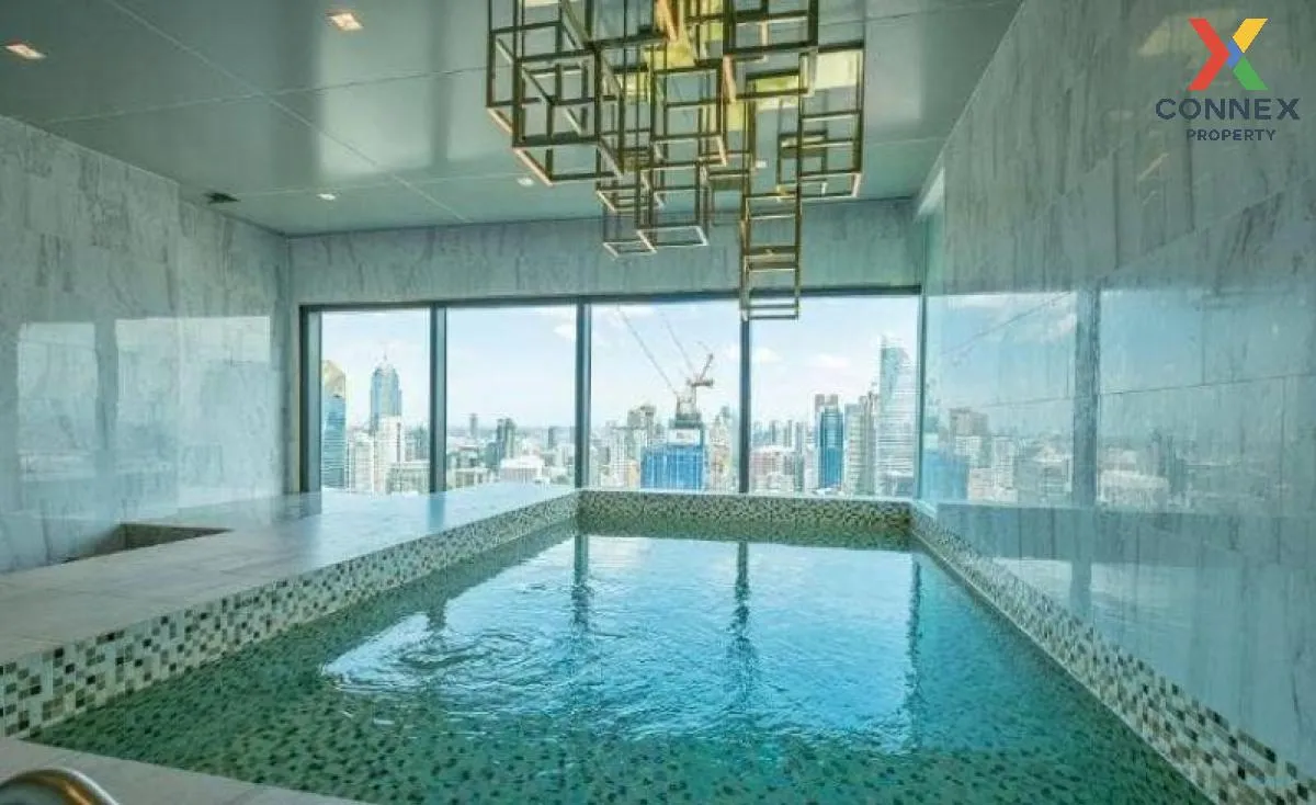 FOR SALE condo , Q Chidlom - Phetchaburi , Duplex , corner unit ,