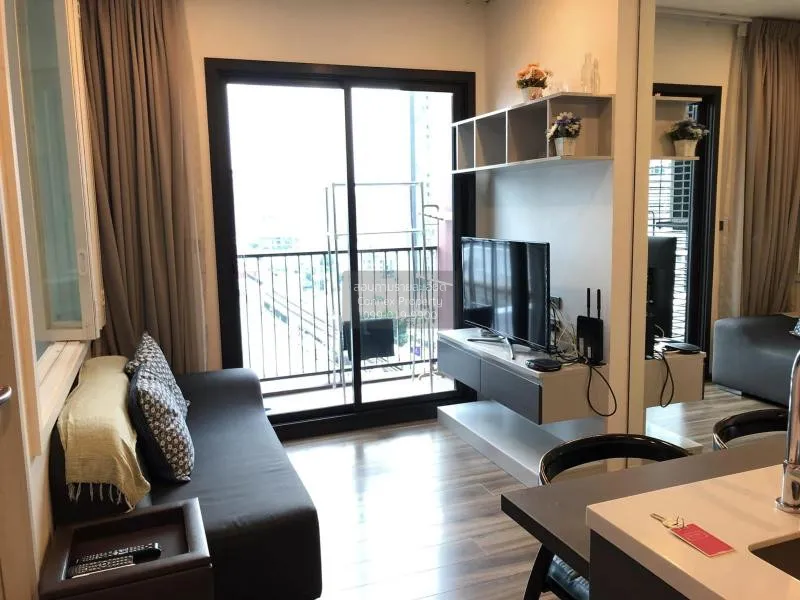 FOR SALE condo , WYNE by Sansiri , Duplex , corner unit , BTS-Phr 1