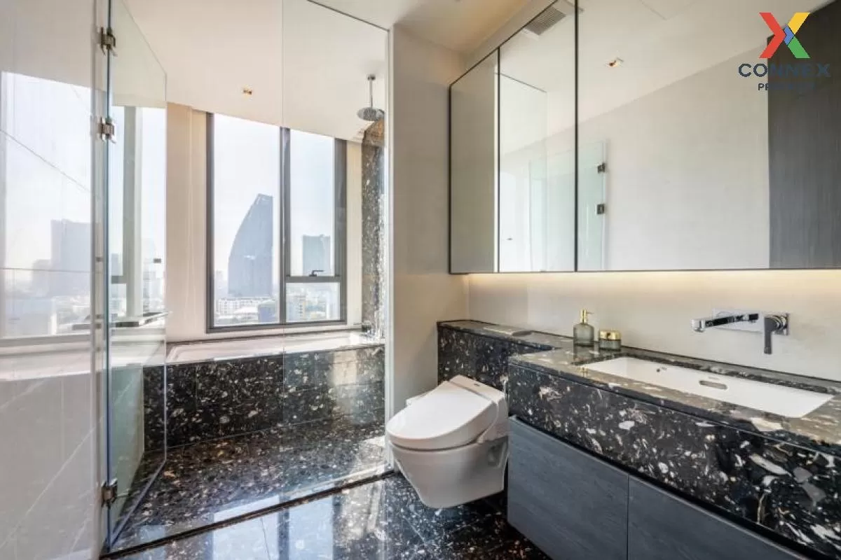 FOR SALE condo , Beatniq Sukhumvit 32 , Duplex , corner unit , BT FOR SALE condo , Beatniq Sukhumvit 32 , Duplex , corner unit , BT