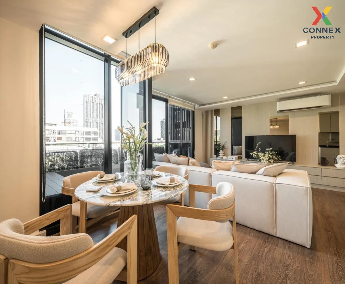 FOR SALE condo , The Unique Sukhumvit 62/1 , Duplex , corner unit 3