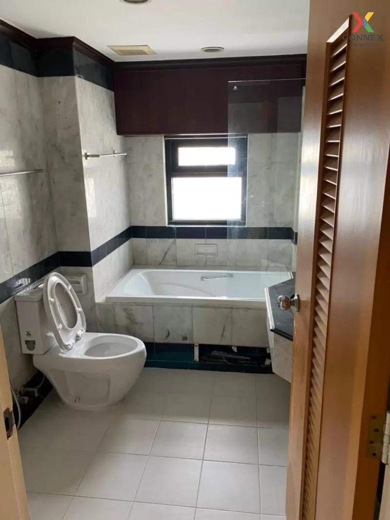 เช่า คอนโด  Baan Piya Sathorn MRT-ลุมพินี สวนพูล ทุ่งมหาเมฆ สาทร 