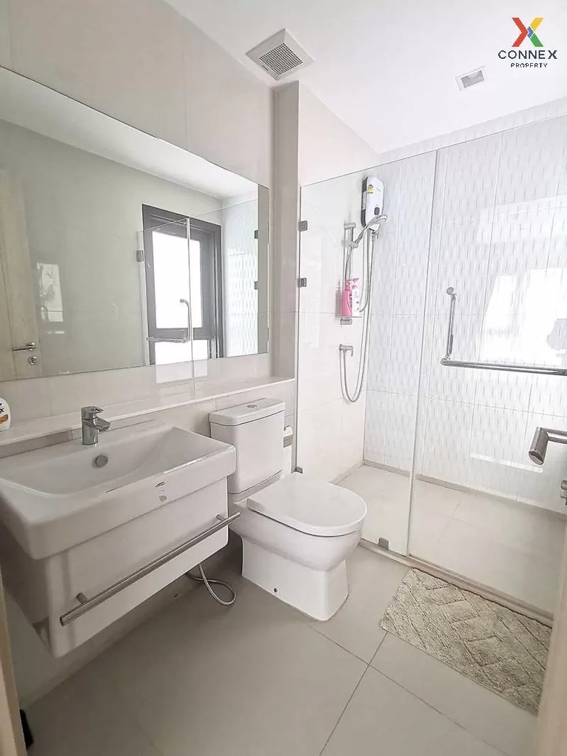 FOR RENT condo , Life One Wireless , Duplex , high floor , BTS-Ph