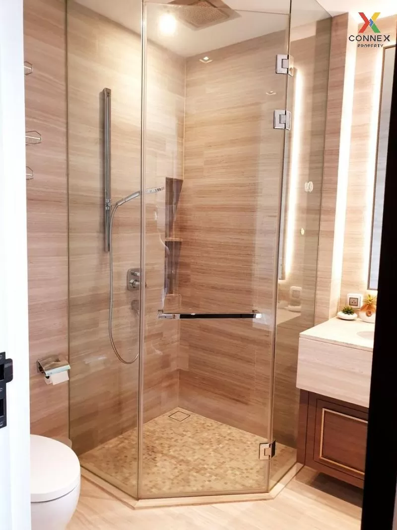 FOR RENT condo , The Diplomat 39 , Duplex , corner unit , BTS-Phr