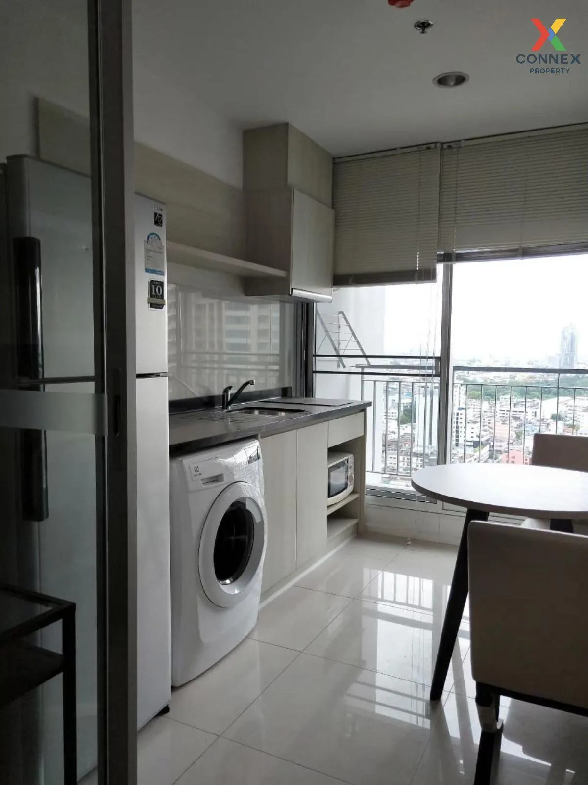 เช่าคอนโด ริทึ่ม สาทร-นราธิวาส ทุ่งมหาเมฆ เขต สาทร กรุงเทพมหานคร  3