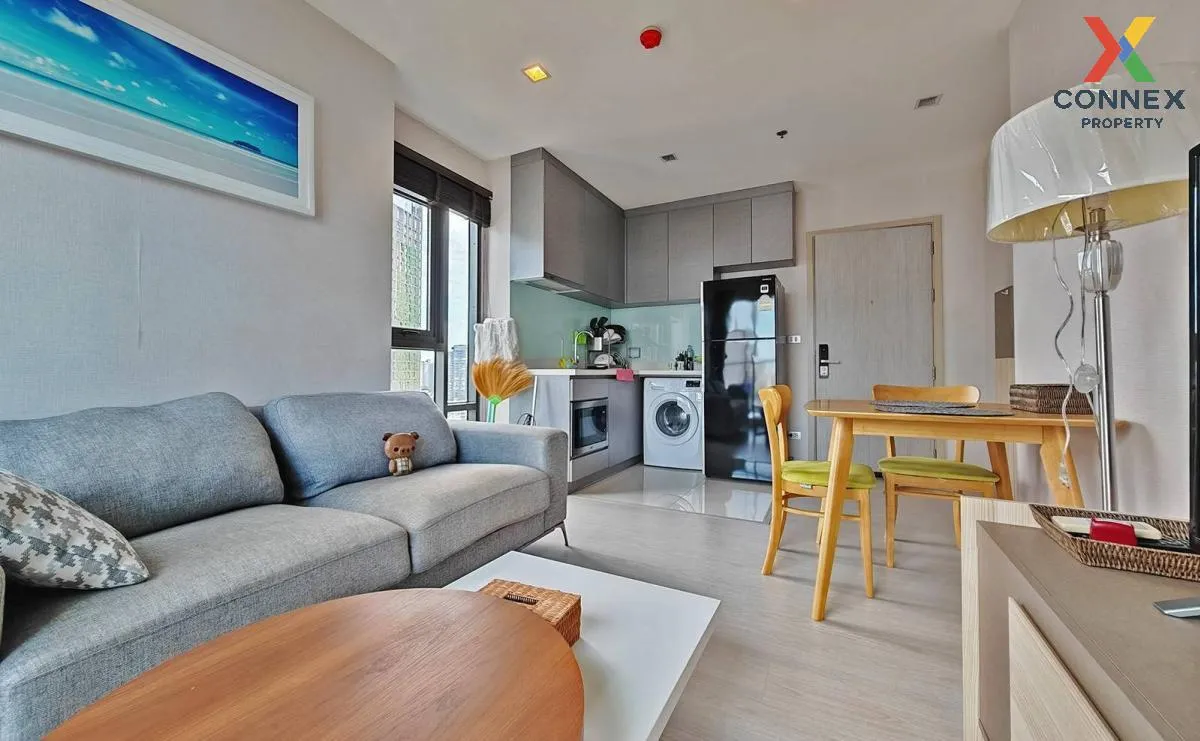 FOR RENT condo , Rhythm Sukhumvit 36-38 , high floor , BTS-Thong  2