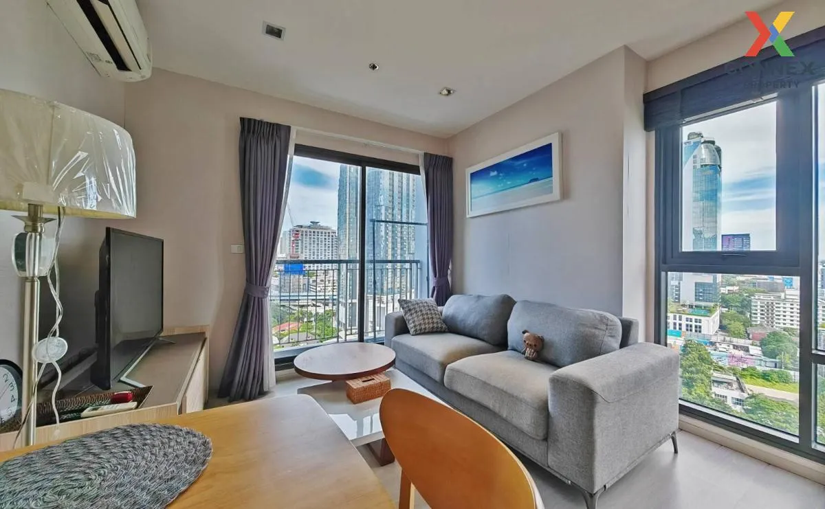 FOR RENT condo , Rhythm Sukhumvit 36-38 , high floor , BTS-Thong 