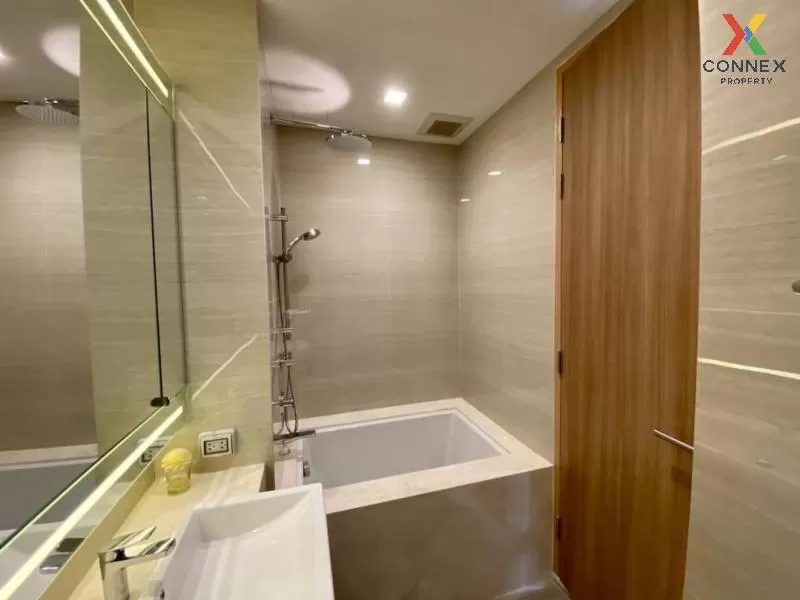 FOR RENT condo Noble BE 33 , nice view , high floor , BTS-Phrom P