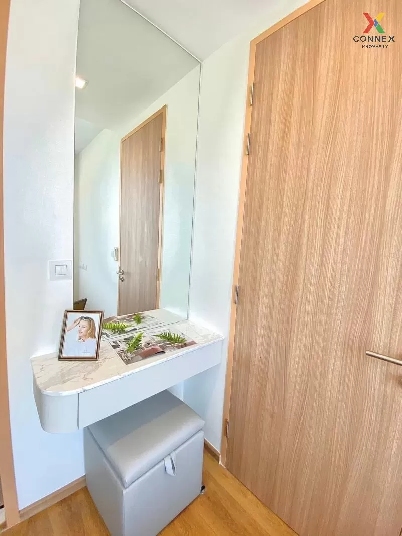 FOR RENT condo Noble BE 33 , nice view , high floor , BTS-Phrom P