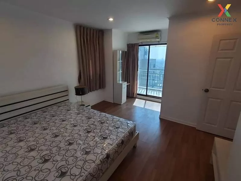 FOR SALE condo Lumpini Place Ratchada - Thapra , nice view , high FOR SALE condo Lumpini Place Ratchada - Thapra , nice view , high