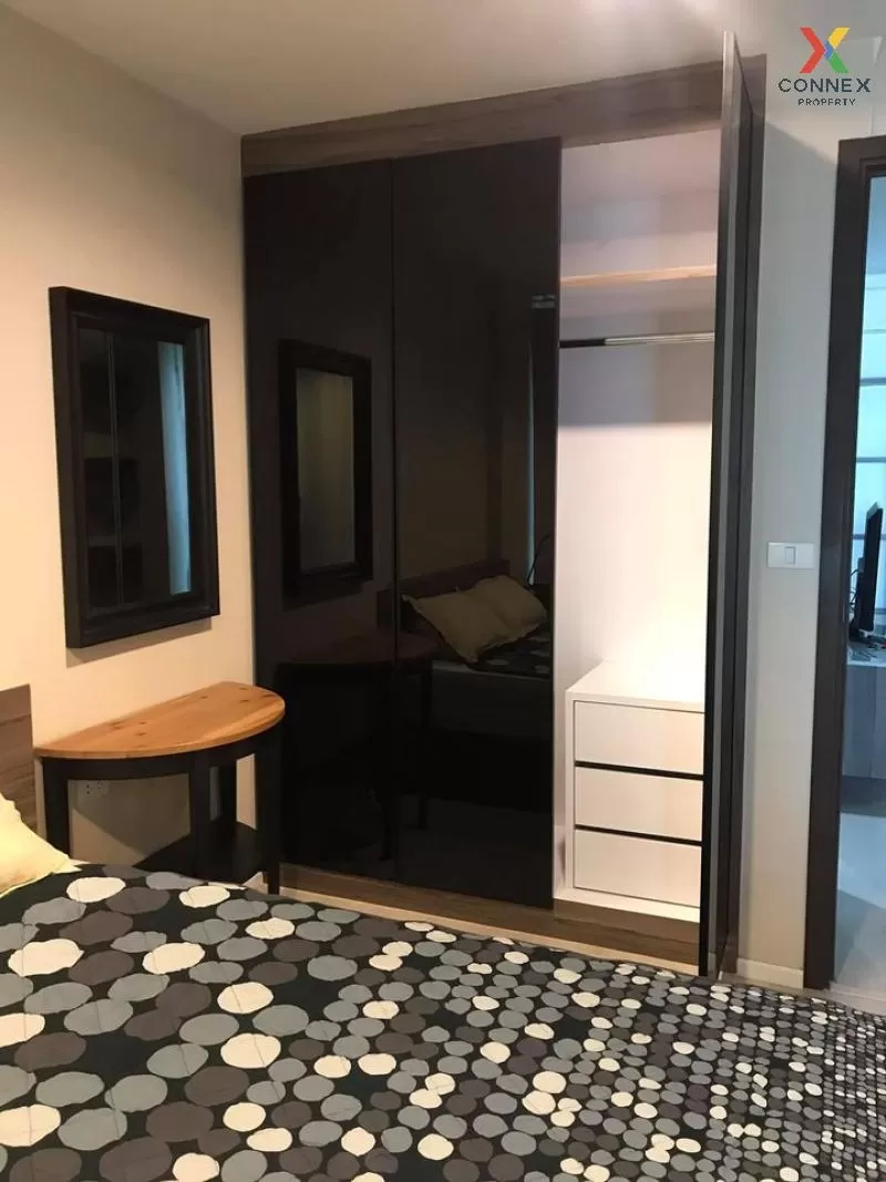 FOR RENT condo , RHYTHM Sathorn-Narathiwas , nice view , BTS-Chon