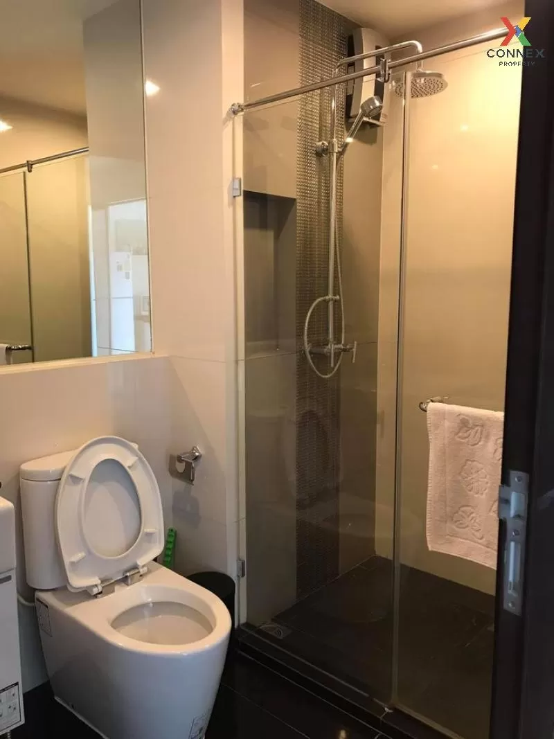 FOR RENT condo , RHYTHM Sathorn-Narathiwas , nice view , BTS-Chon