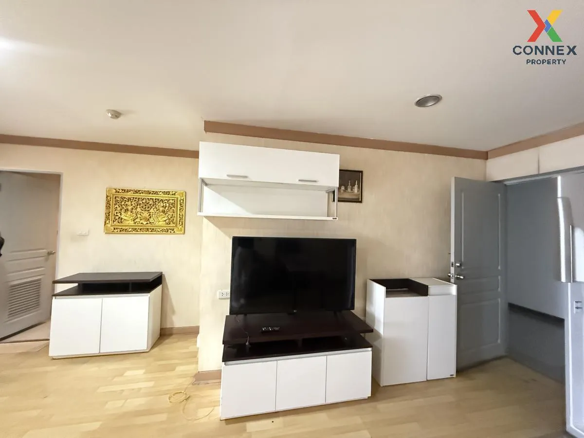 FOR RENT condo , Waterford Diamond 30/1 , nice view , high floor  3