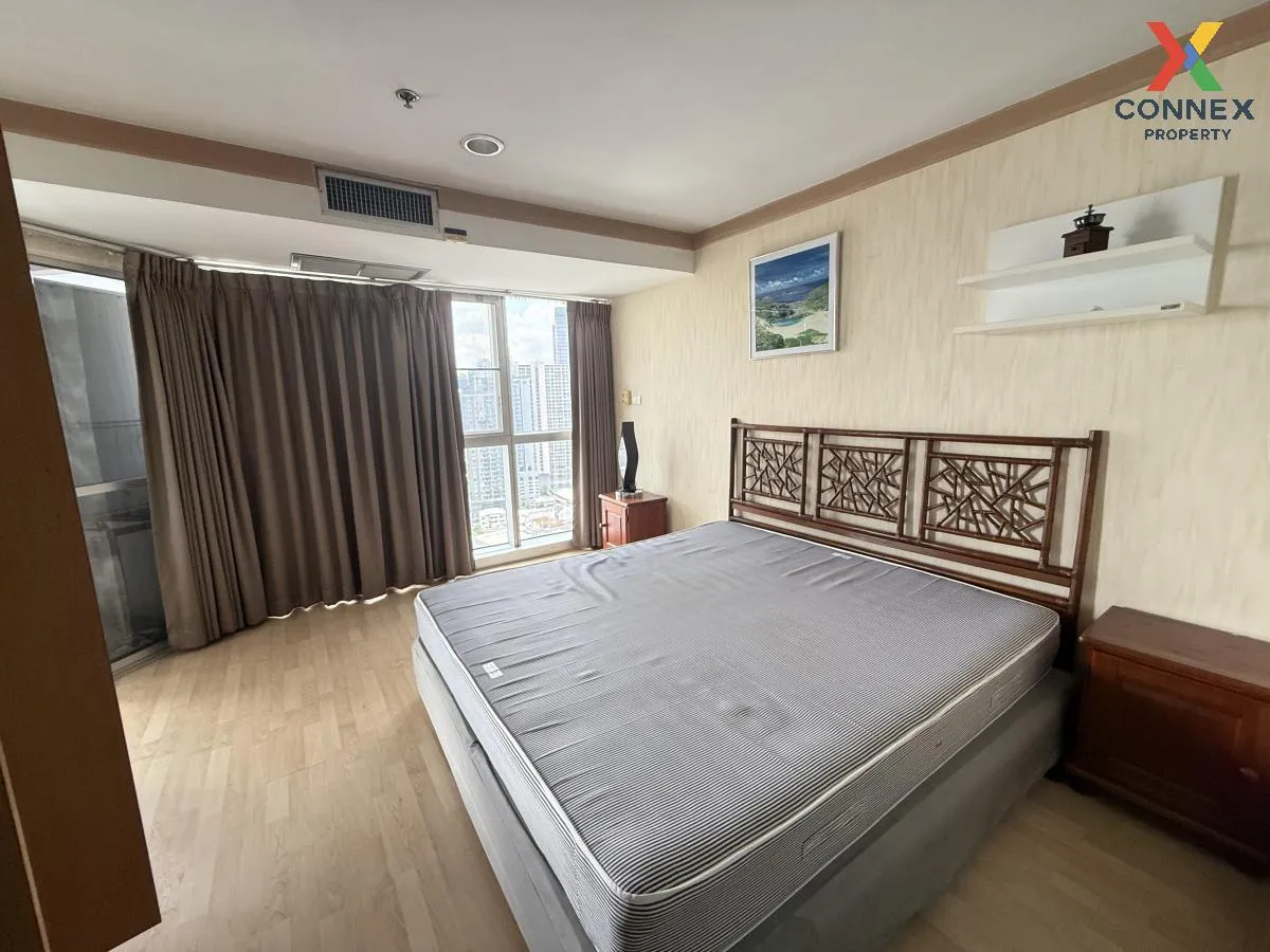 FOR RENT condo , Waterford Diamond 30/1 , nice view , high floor 