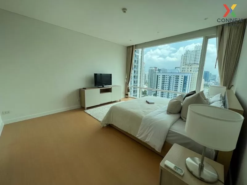FOR RENT condo , Fullerton Sukhumvit , nice view , high floor , B