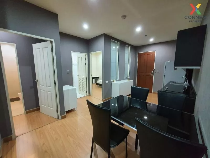 FOR SALE condo , The Complete Narathiwat , nice view , high floor FOR SALE condo , The Complete Narathiwat , nice view , high floor