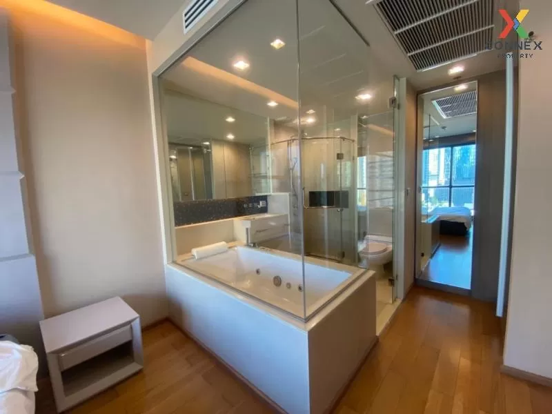 FOR RENT condo , The Address Sathorn , nice view , high floor , B