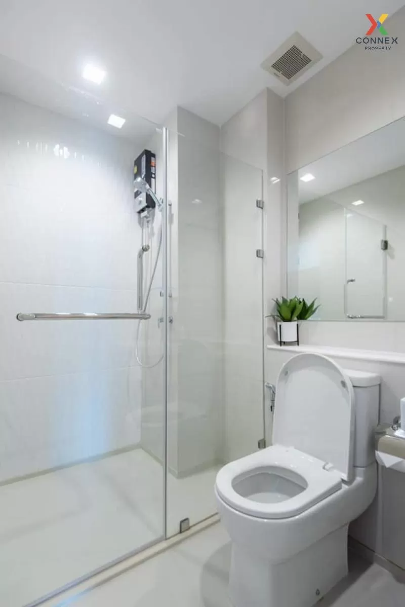 FOR RENT condo , Life One Wireless , nice view , high floor , BTS